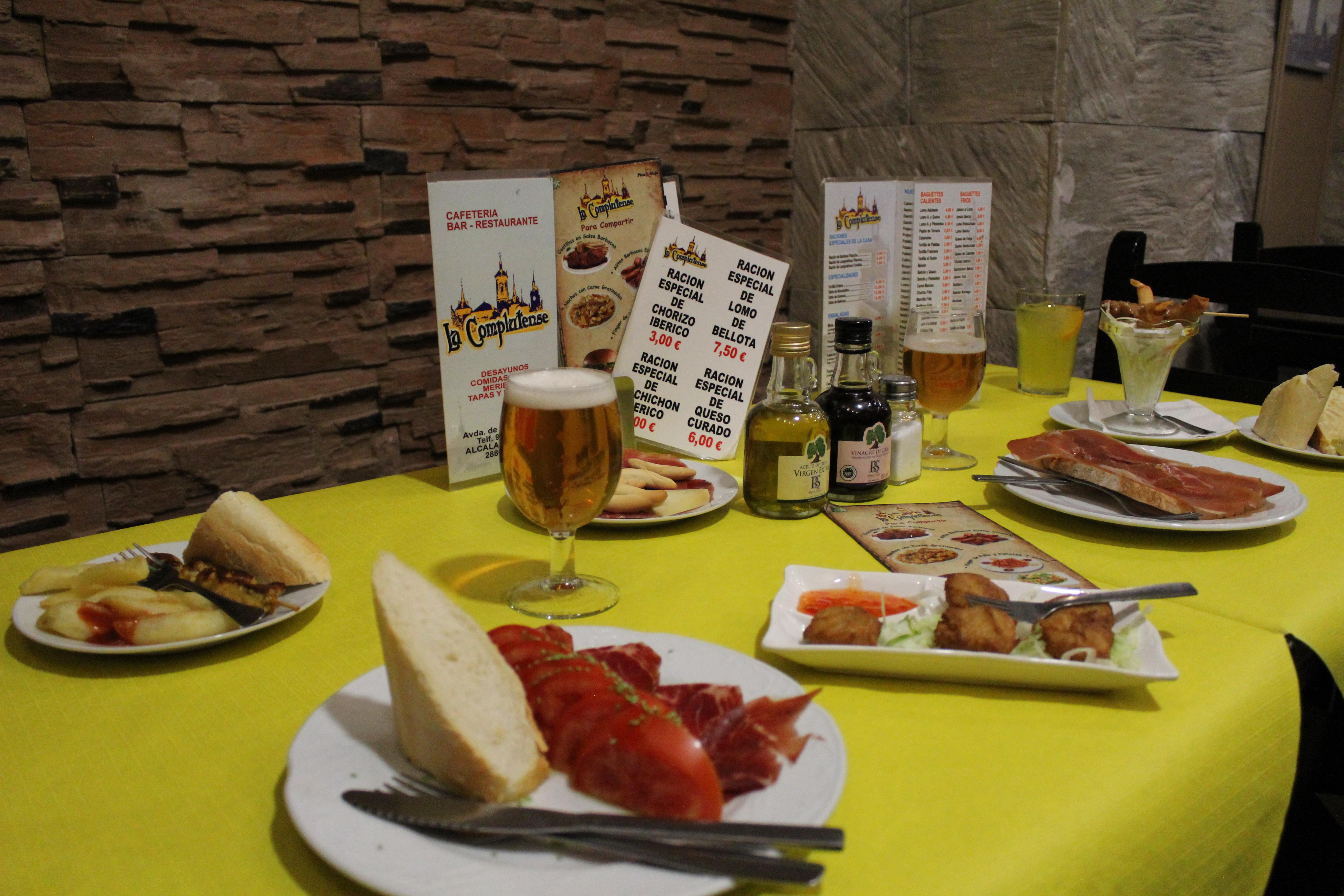 Hotel Cuatro Canos Alcalá de Henares Dış mekan fotoğraf