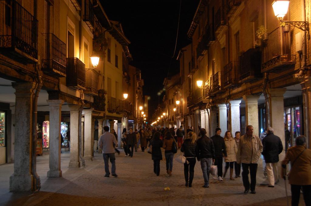 Hotel Cuatro Canos Alcalá de Henares Dış mekan fotoğraf