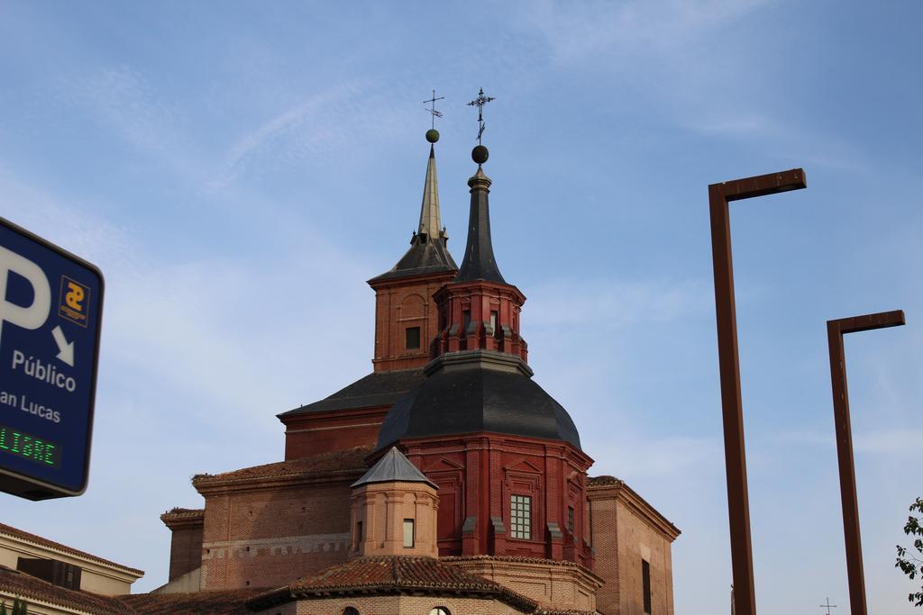 Hotel Cuatro Canos Alcalá de Henares Dış mekan fotoğraf