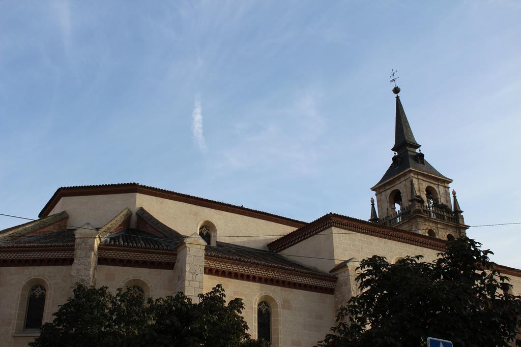 Hotel Cuatro Canos Alcalá de Henares Dış mekan fotoğraf